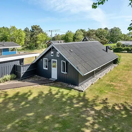 Herbert - 1km From The Sea By Interhome *