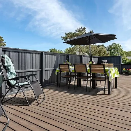 Herbert - 1km From The Sea By Interhome Feriehus