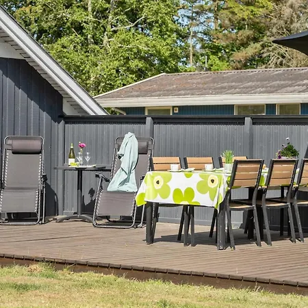 Ferienhaus Herbert - 1km From The Sea By Interhome