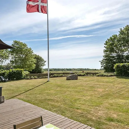 Herbert - 1km From The Sea By Interhome